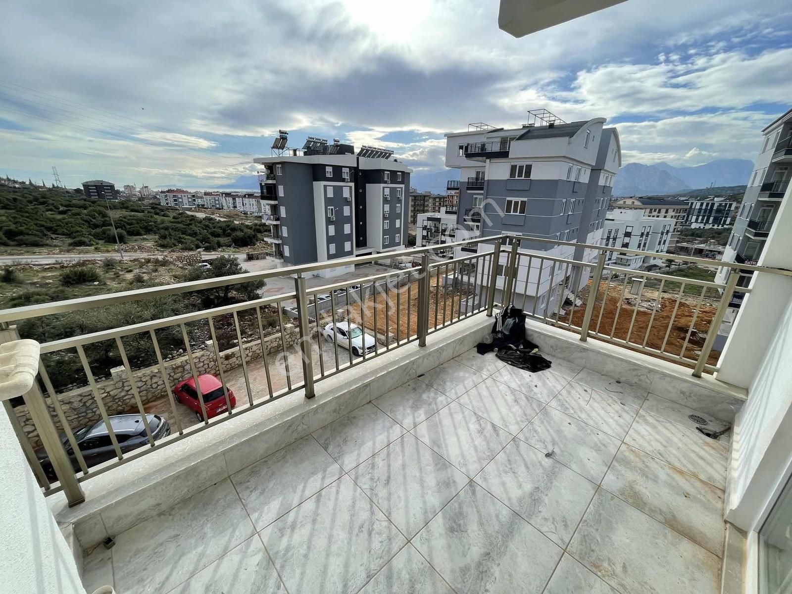 Doğayla İç İçe Ama Şehire Yakın -kiralık 2+1 - Görsel 19