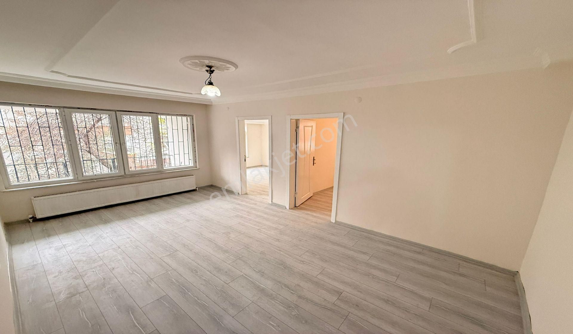 İncirli Danışment Yakını 3+1 Ful Yapılı Kök Tapu Türk Hamamlı - Görsel 8