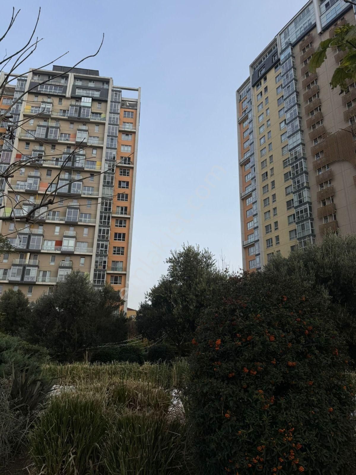 Tamnokta Ataşehir Kentplus Centrium' Da 2+1 Kiralık Eşyalı Daire