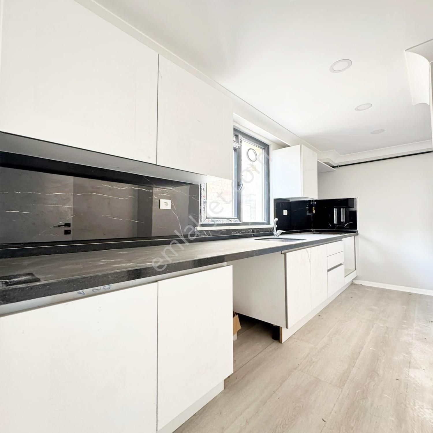 Çekmeköy Yapı Gayrimenkul'den 1+1 Oturuma Hazır Daire!! - Görsel 2