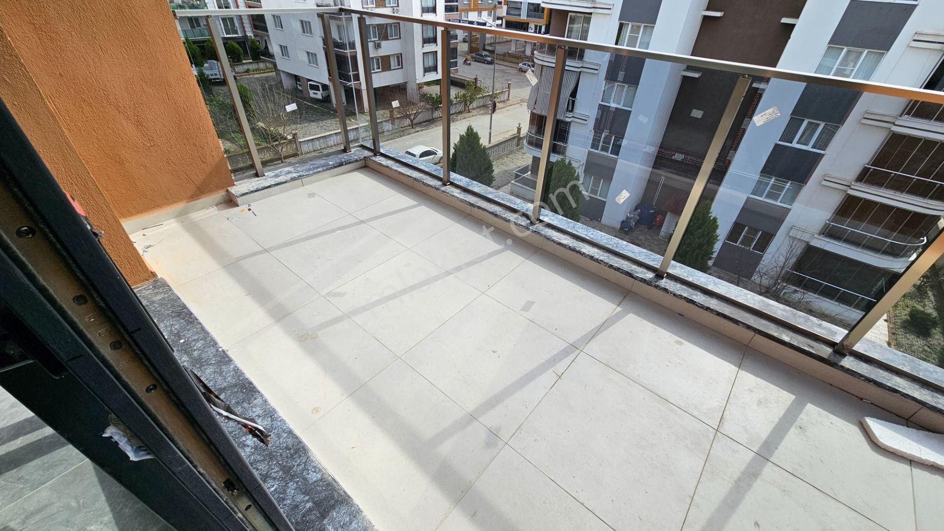 Göçmen Gayrimenkul'den Yeşil Mah.2+1 Sıfır Lüks Satılık Daire