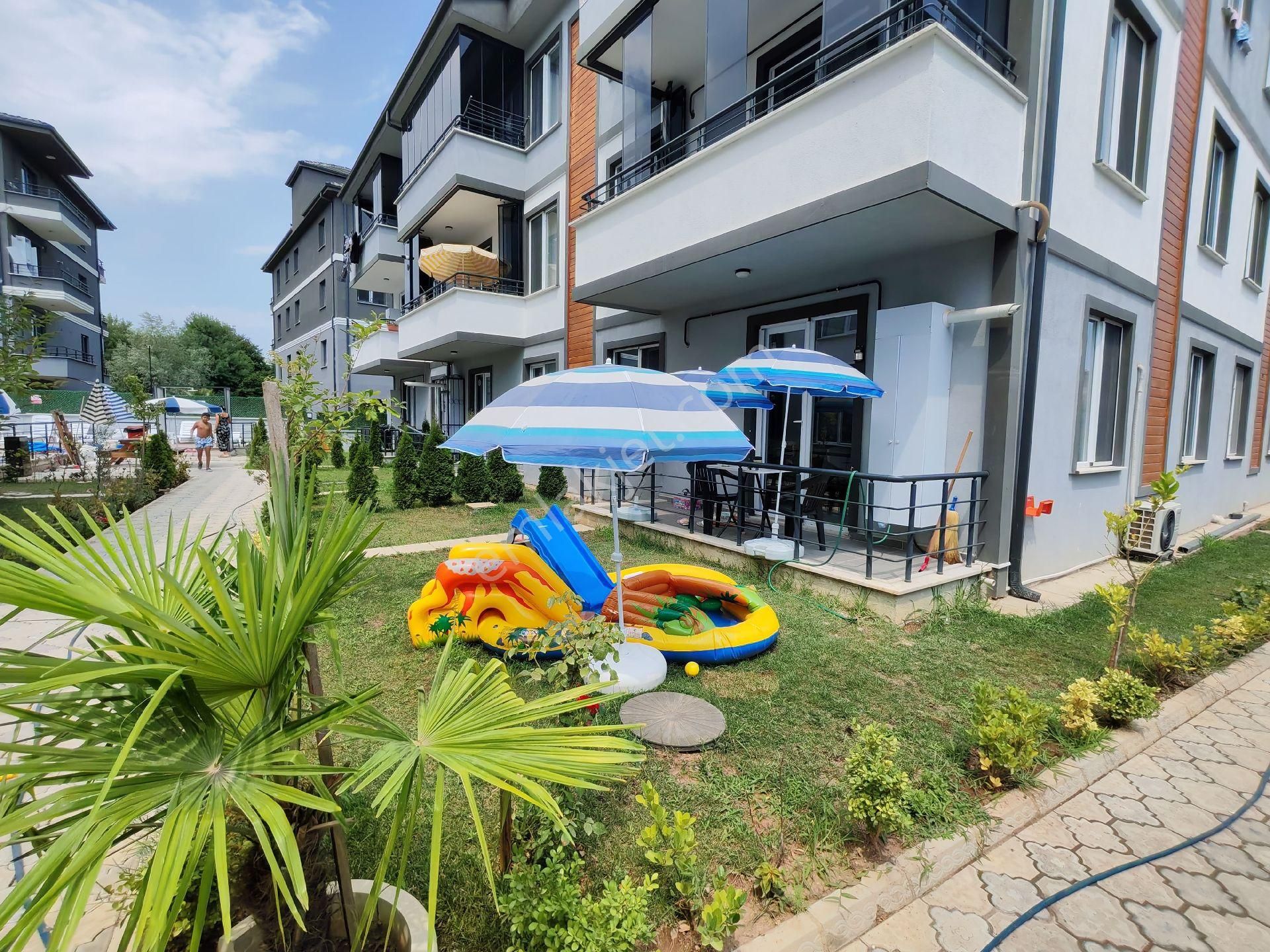 Re/max Mavi Birsen Çulha'dan Havuzlu Eşsiz Güzellikte Bahçe Katı
