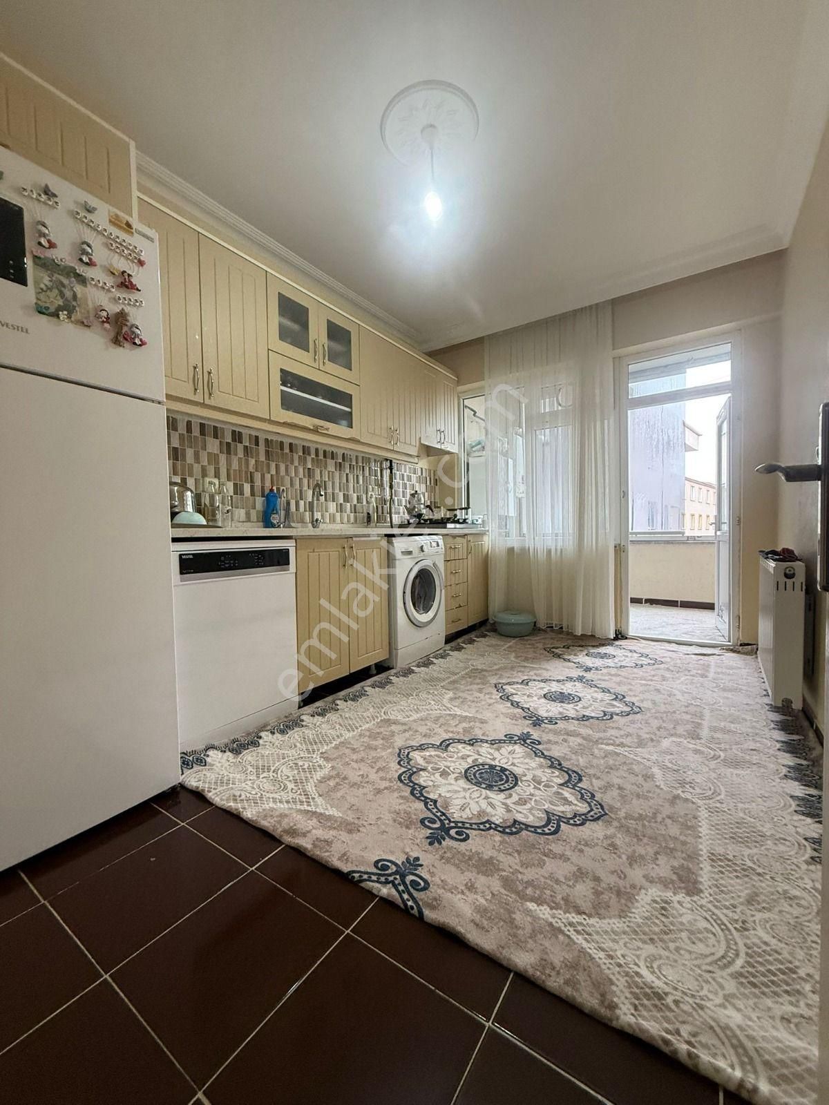 Tuşba Emlaktan Satılık Ara Kat İskanlı Kombili Ebeveyn Banyolu 3+1 - Görsel 28