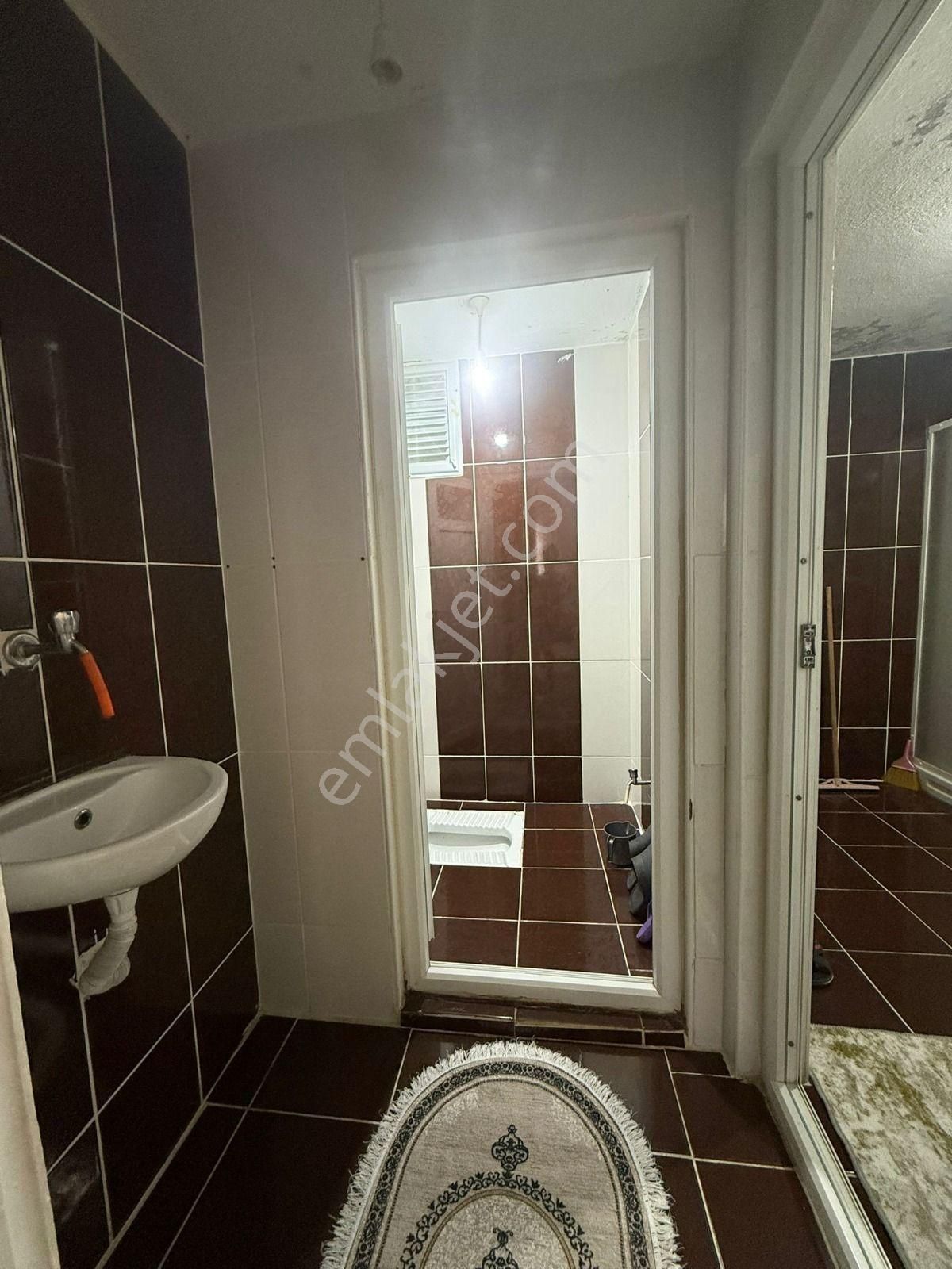 Tuşba Emlaktan Satılık Ara Kat İskanlı Kombili Ebeveyn Banyolu 3+1 - Görsel 21