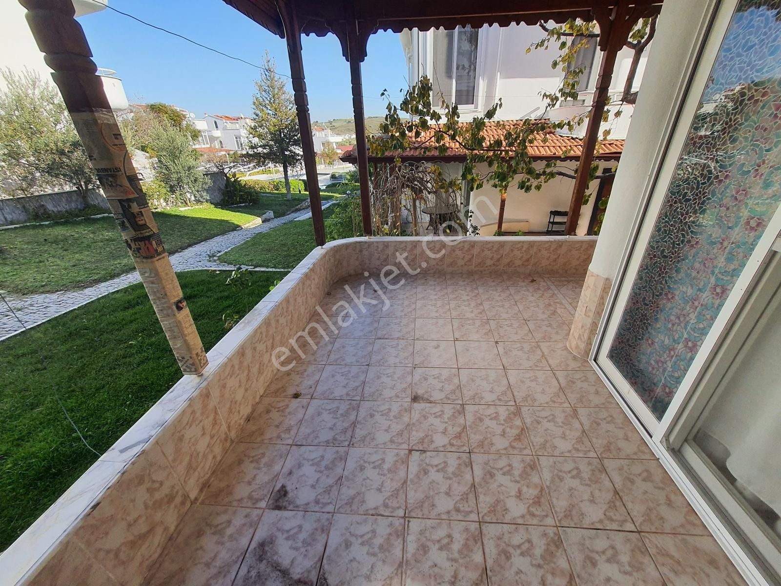 Çandarlı Site İçinde Havuzlu Deniz Manzaralı Satılık Yazlık - Görsel 24