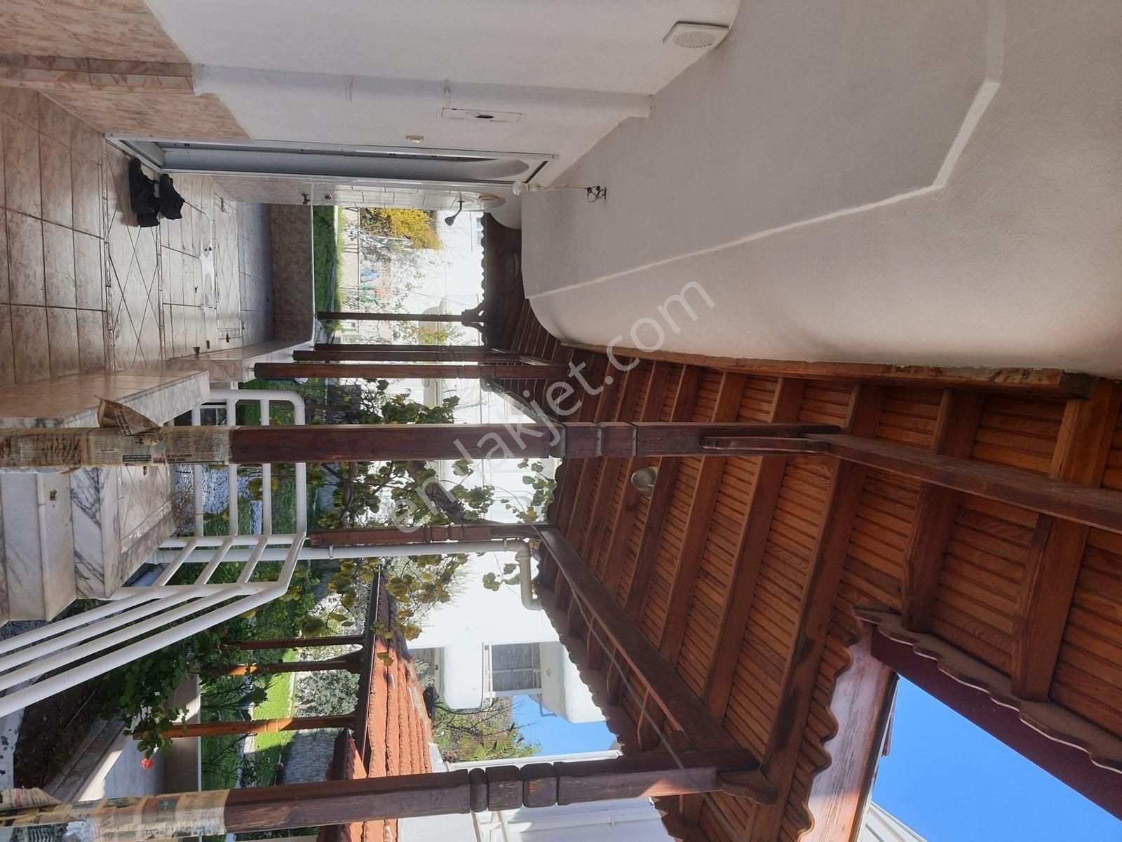 Çandarlı Site İçinde Havuzlu Deniz Manzaralı Satılık Yazlık - Görsel 2