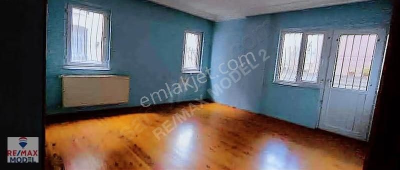 Remax Model Kuşpınar Da Engelli Girişine Uygun 3+1 Satılık Daire - Görsel 13