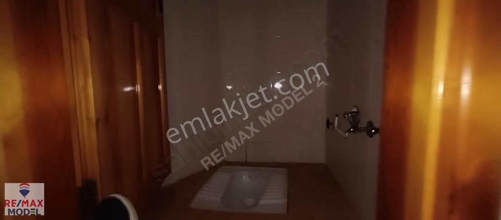 Remax Model Kuşpınar Da Engelli Girişine Uygun 3+1 Satılık Daire - Görsel 18