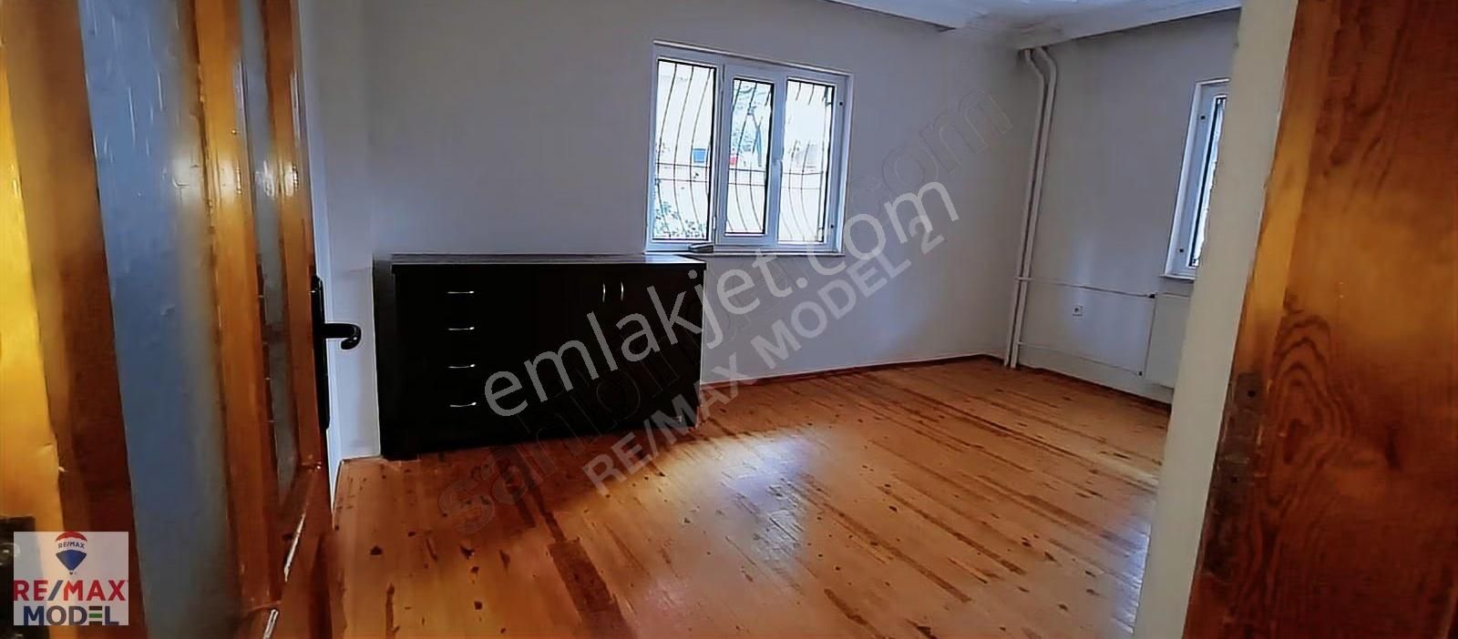 Remax Model Kuşpınar Da Engelli Girişine Uygun 3+1 Satılık Daire - Görsel 10