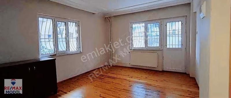 Remax Model Kuşpınar Da Engelli Girişine Uygun 3+1 Satılık Daire