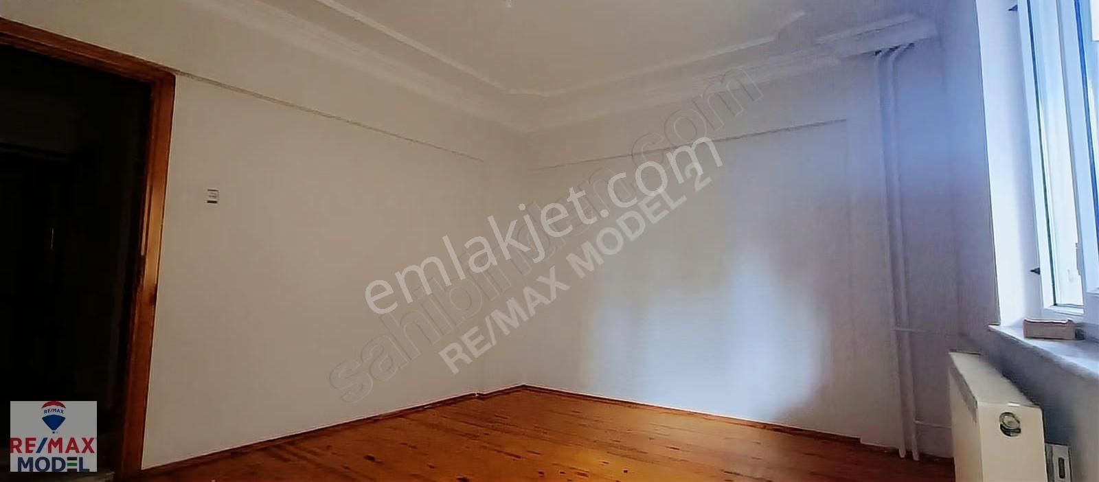 Remax Model Kuşpınar Da Engelli Girişine Uygun 3+1 Satılık Daire - Görsel 14