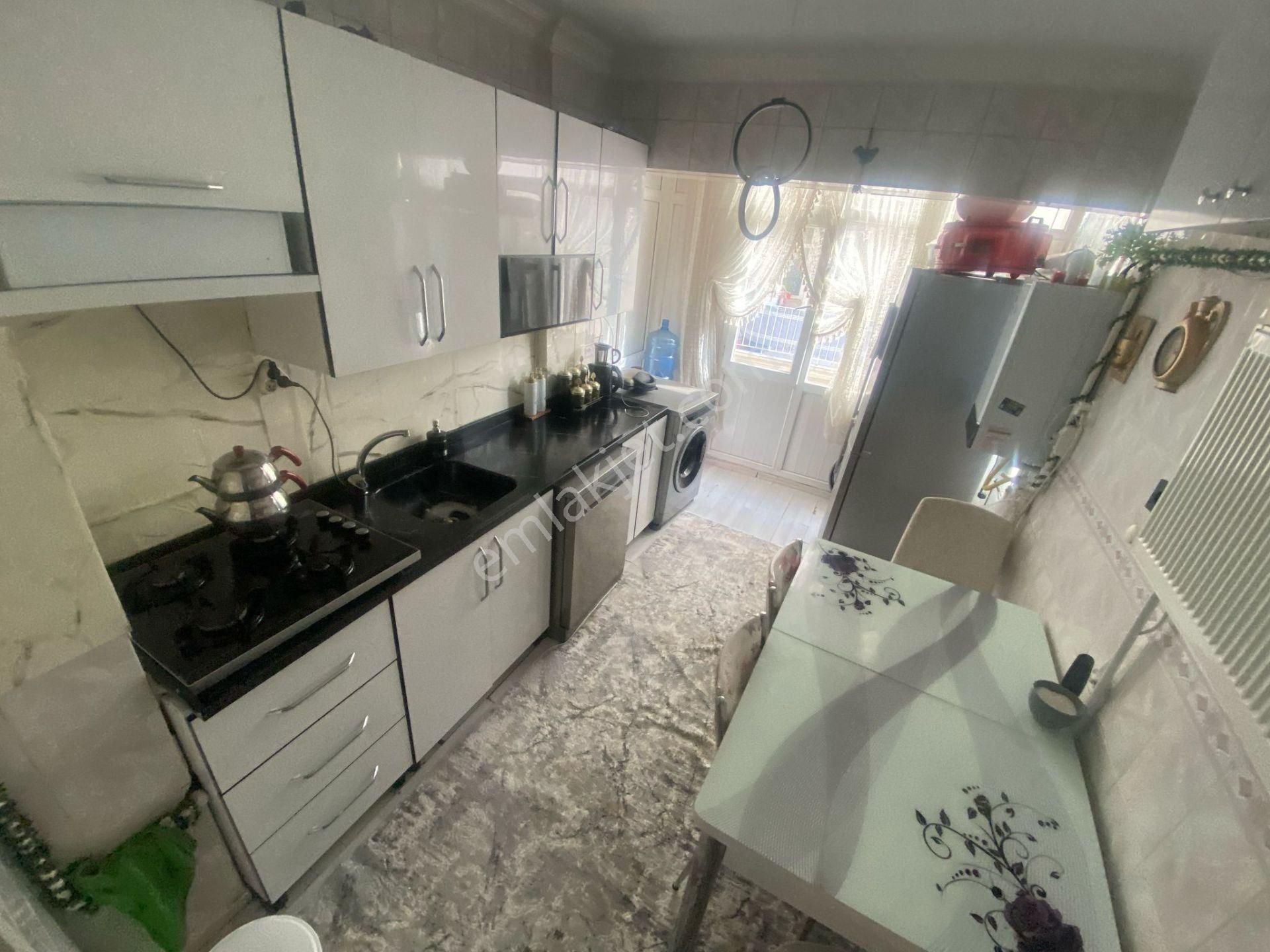 Es-as'tan Akşemsettin Mahallesinde Site İçerisinde 3+1 Bağımsız Daire