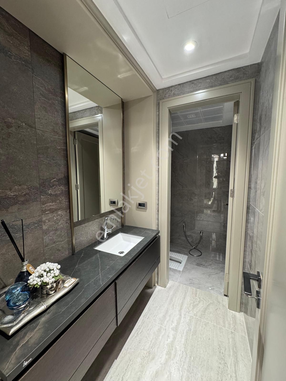 Analiz'den Komut Evlerinde 5+1 Ultra Lüks Satılık Daire - Görsel 18