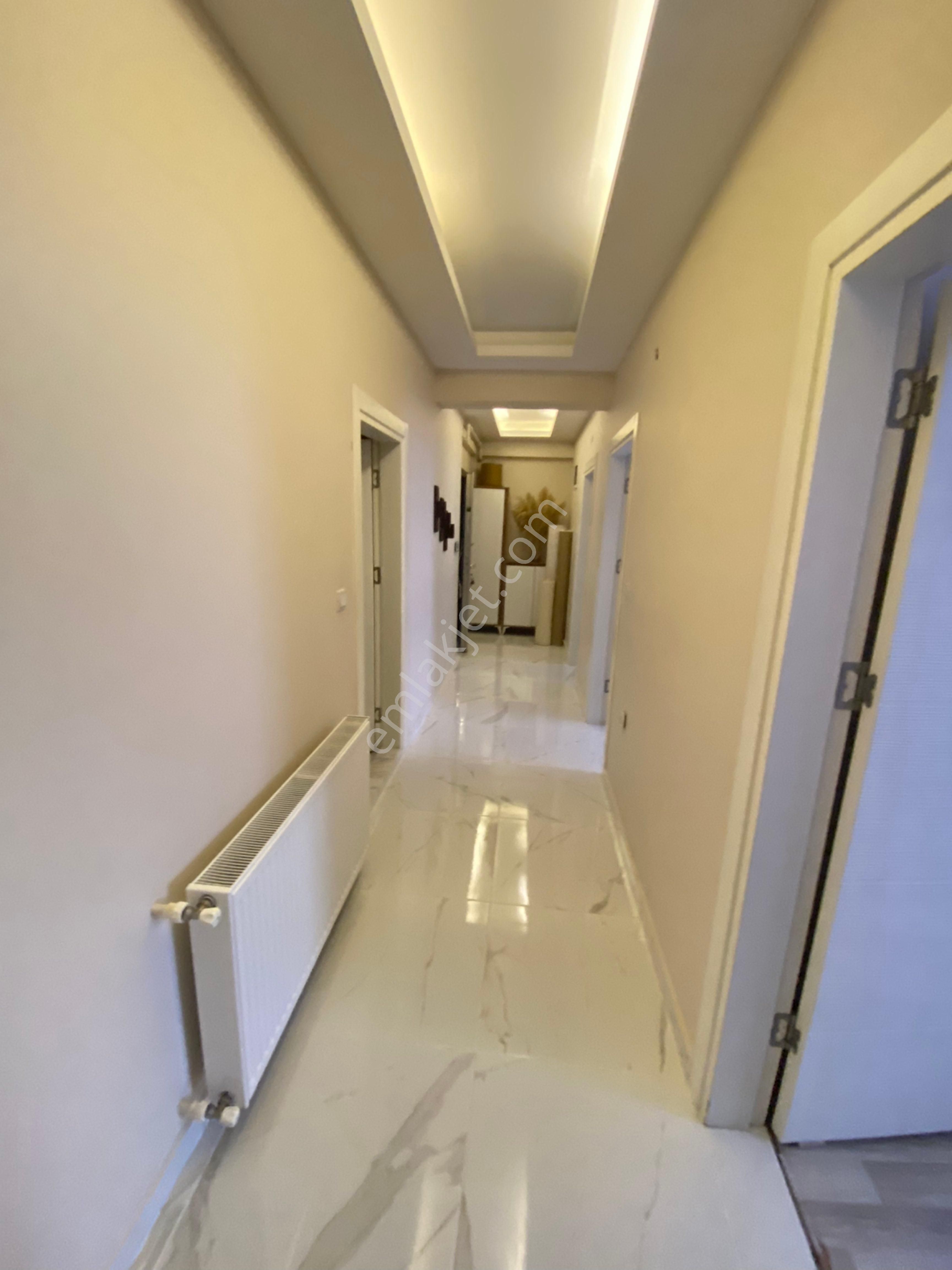 Furkan Emlaktan Selahiye Mah 2+1 110m2 9 Yıllık Cam Balkonlu Yüksek Giriş Fırsat Daire - Görsel 11