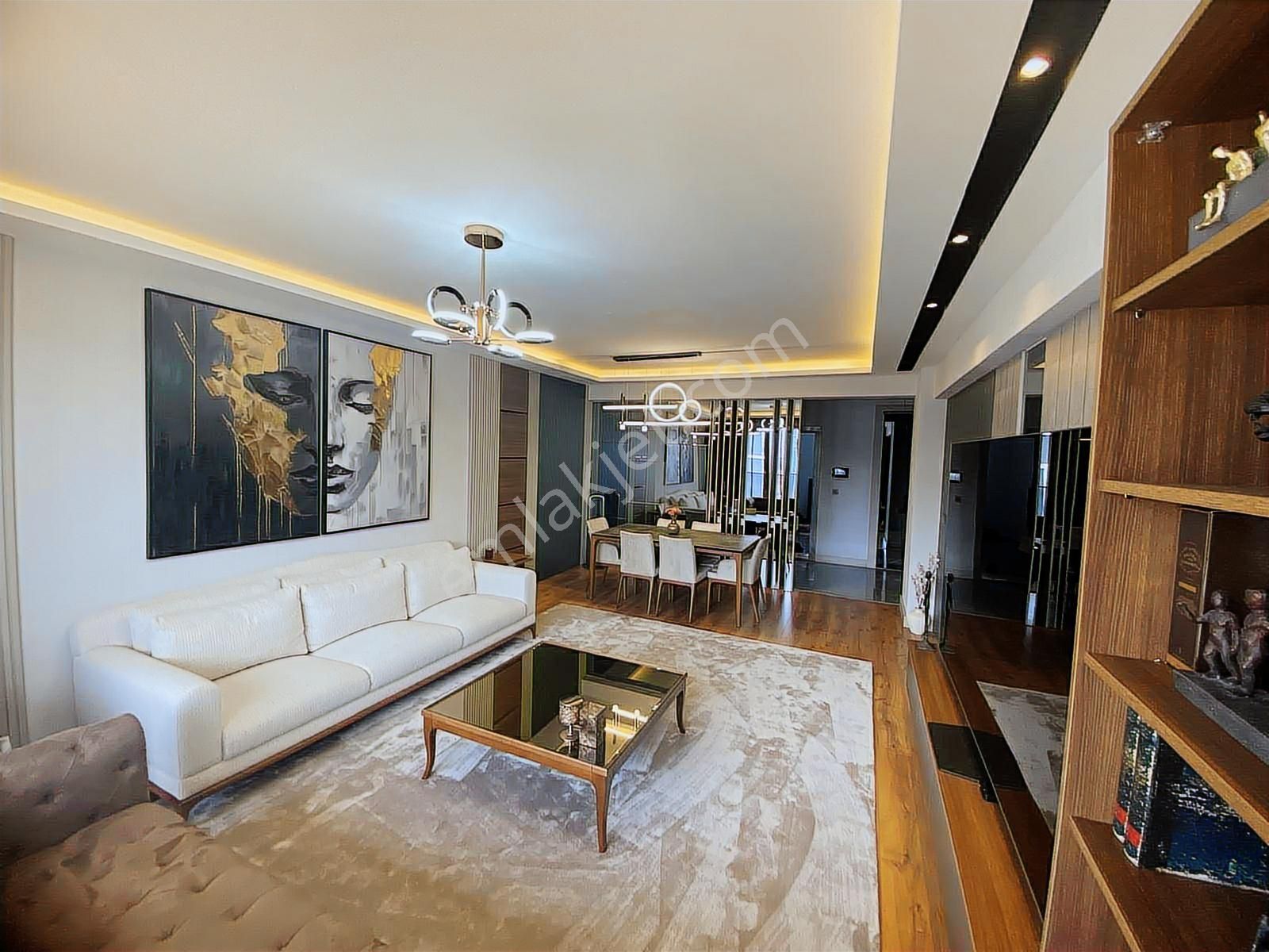 Ovacık'ta Eşsiz Mimarisiyle Şık Ve Konforun Buluştuğu Adres 4+1 - Görsel 10