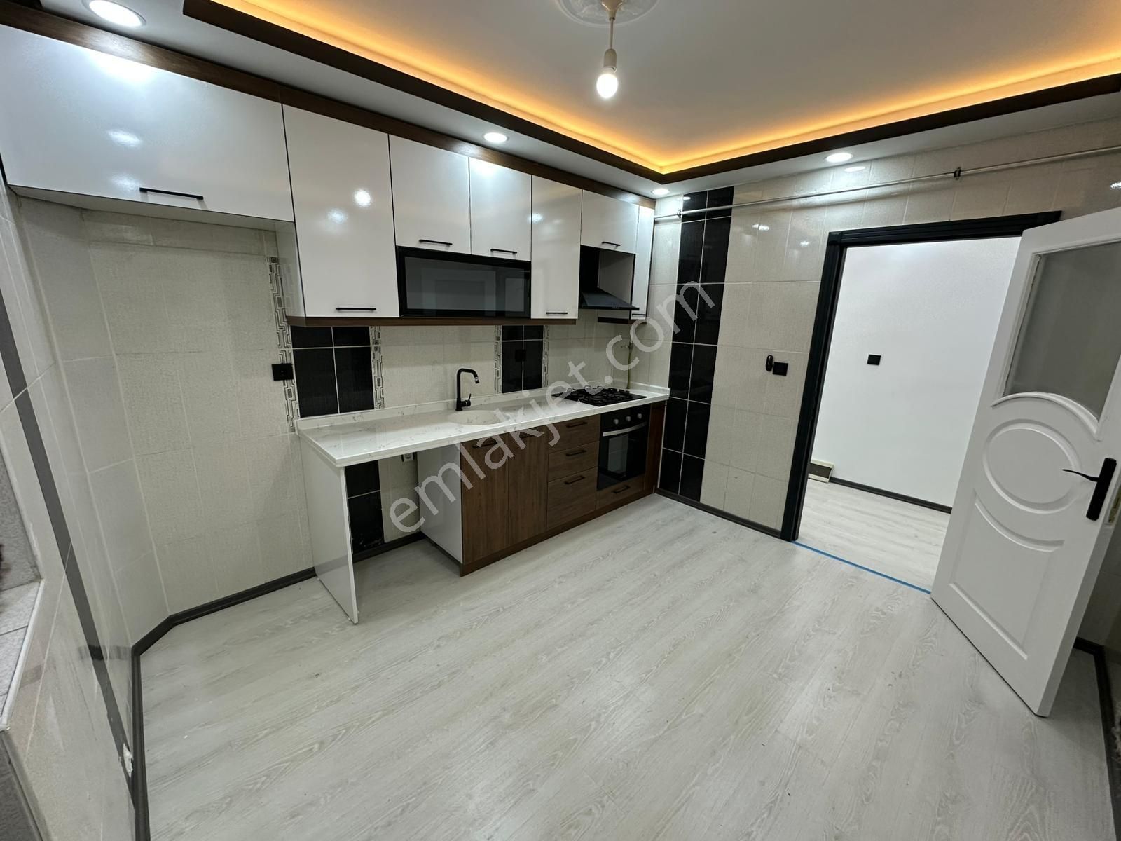 Çambaşı Caddesine Komşu 3+1 Full Yapılı Y.g. Daire - Görsel 12