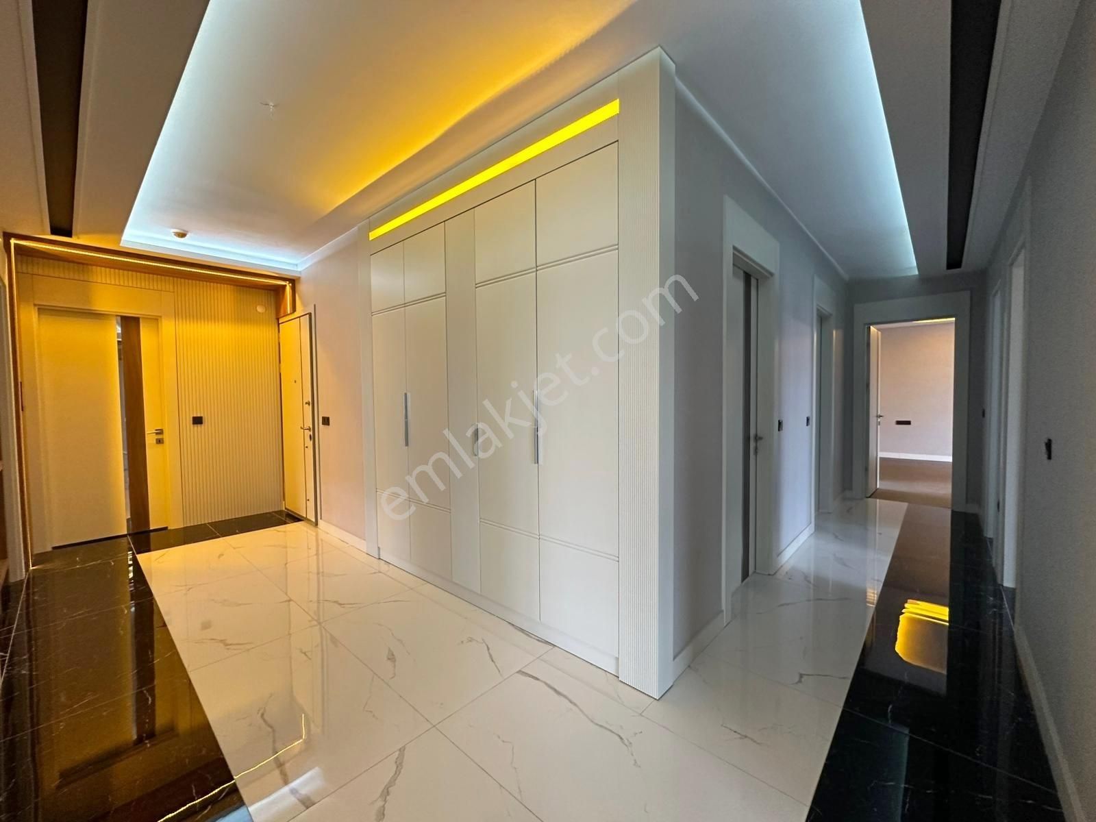 Ovacık'ta 3 Bloklu Güvenlikli Sitede Lüks 4,5+1 Kiralık Daire - Görsel 25