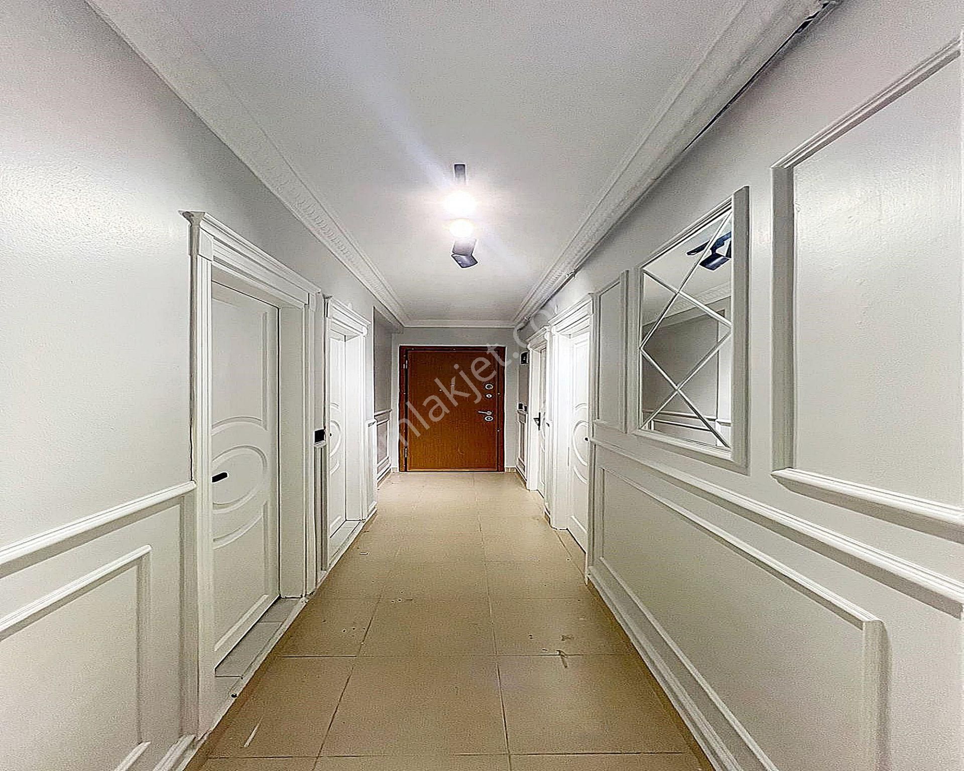 Metrobüse Çok Yakın Acil Satılık 2+1 Bahçe Katı Yüksek Kredi İmkanı İle ! - Görsel 6