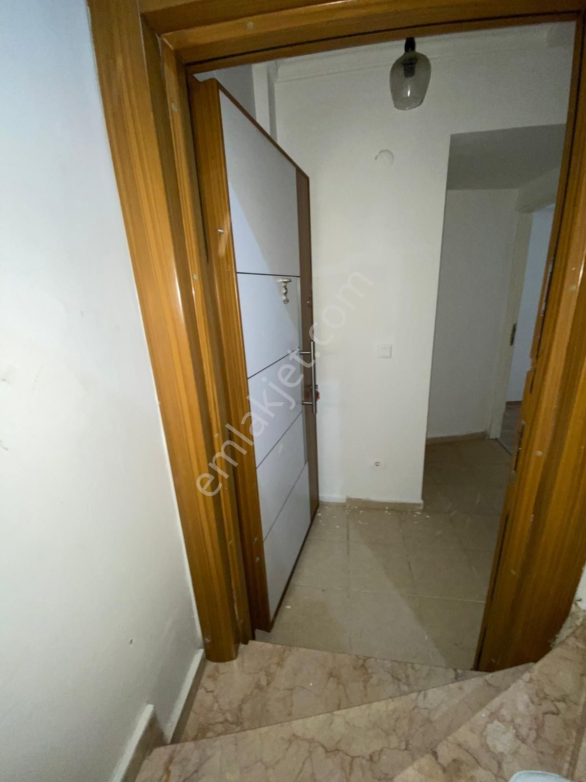 Esenler Turgut Reis Mahallesinde Kiralık Daire