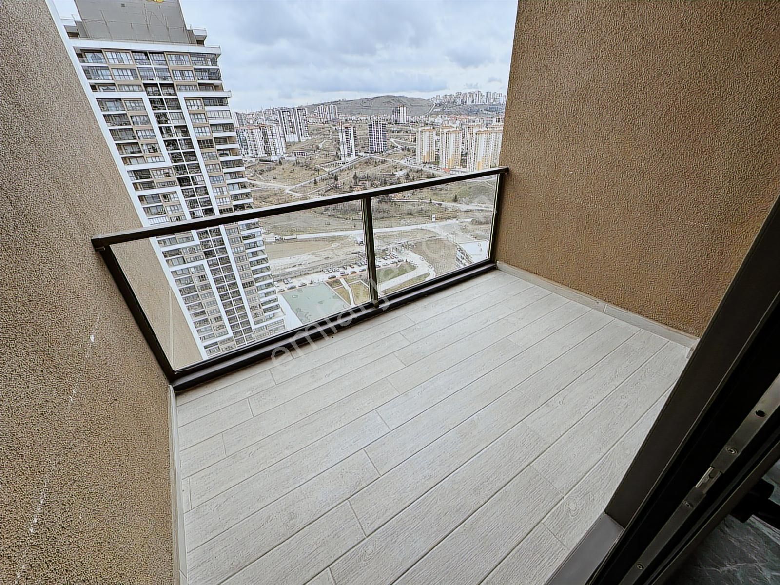 Ovacık'ın Tek Ödülllü Projesinde Göl Manzaralı Lüks Site Dairesi - Görsel 28