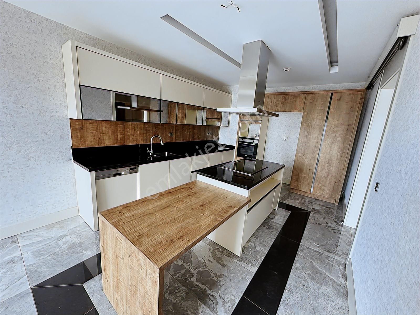 Ovacık'ın Tek Ödülllü Projesinde Göl Manzaralı Lüks Site Dairesi - Görsel 15