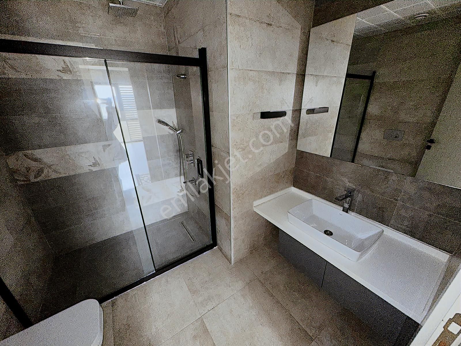 Ovacık'ın Tek Ödülllü Projesinde Göl Manzaralı Lüks Site Dairesi - Görsel 3