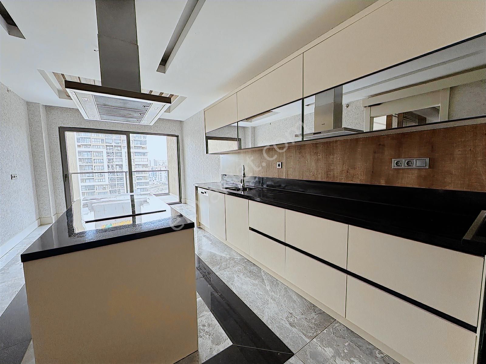 Ovacık'ın Tek Ödülllü Projesinde Göl Manzaralı Lüks Site Dairesi - Görsel 21