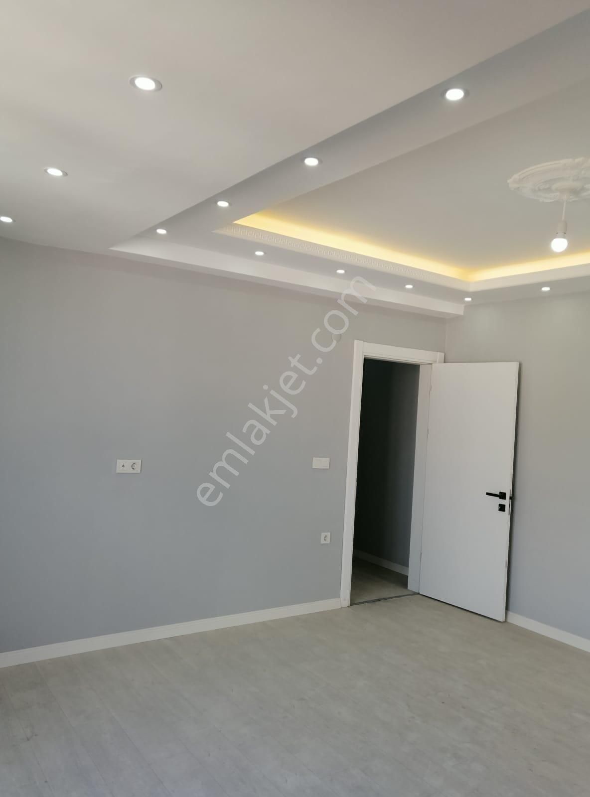 Re/max Mavi Birsen Çulha'dan Çınarlı'da Deniz Manzaralı 3+1 - Görsel 5