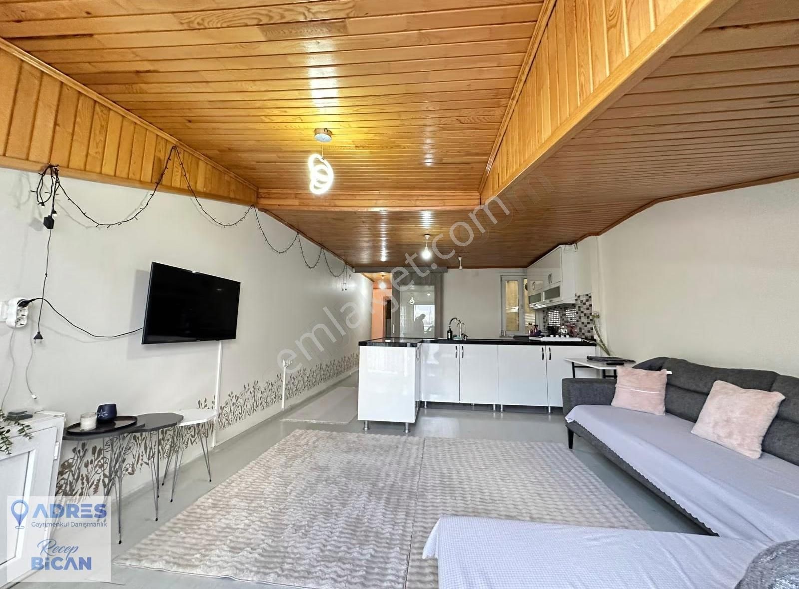 Sultangazi Cebeci Mah Atatürk Blv. Satılık 200m2 Dubleks Daire - Görsel 6