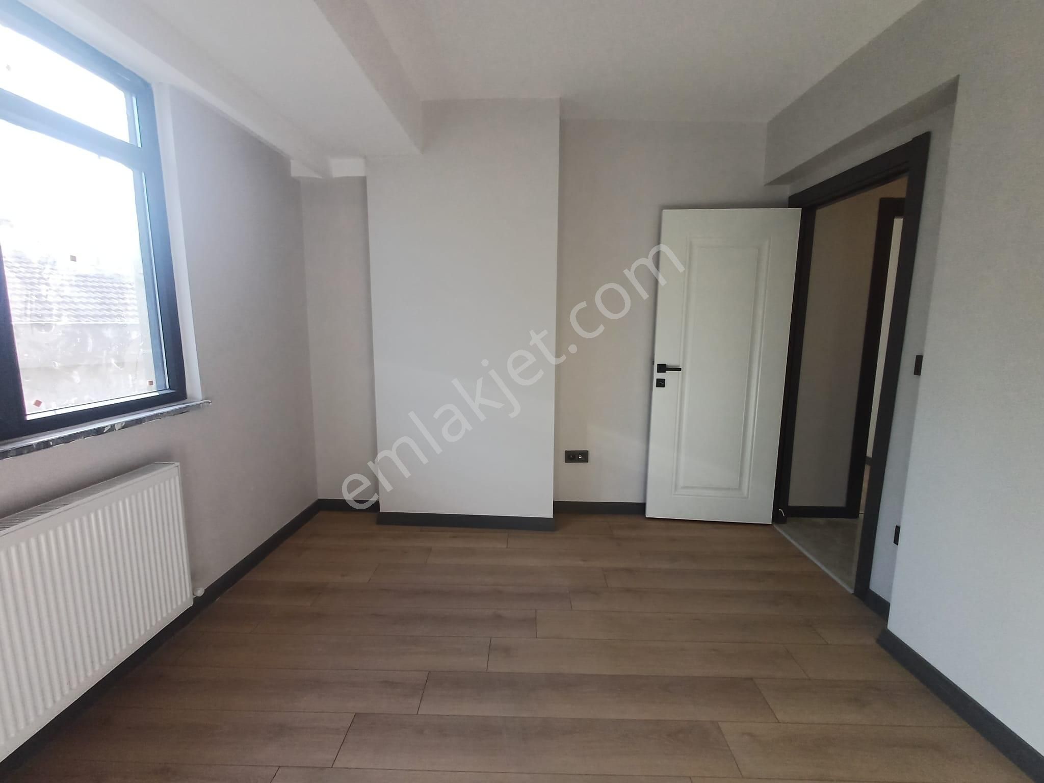 Mertcan Dan Hürriyet Mah Ebeveyn Banyolu 3+1 Balkonlu Lüks Satılık Daire - Görsel 12