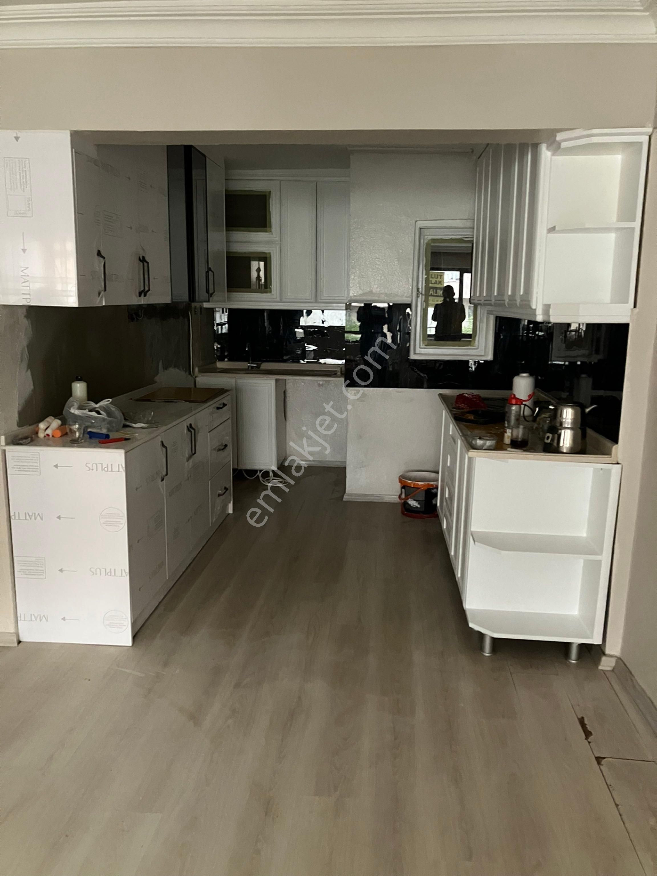 Sabancı Lisesi Arkası İçi Yeni Tadilatlı 3+1boş Daire