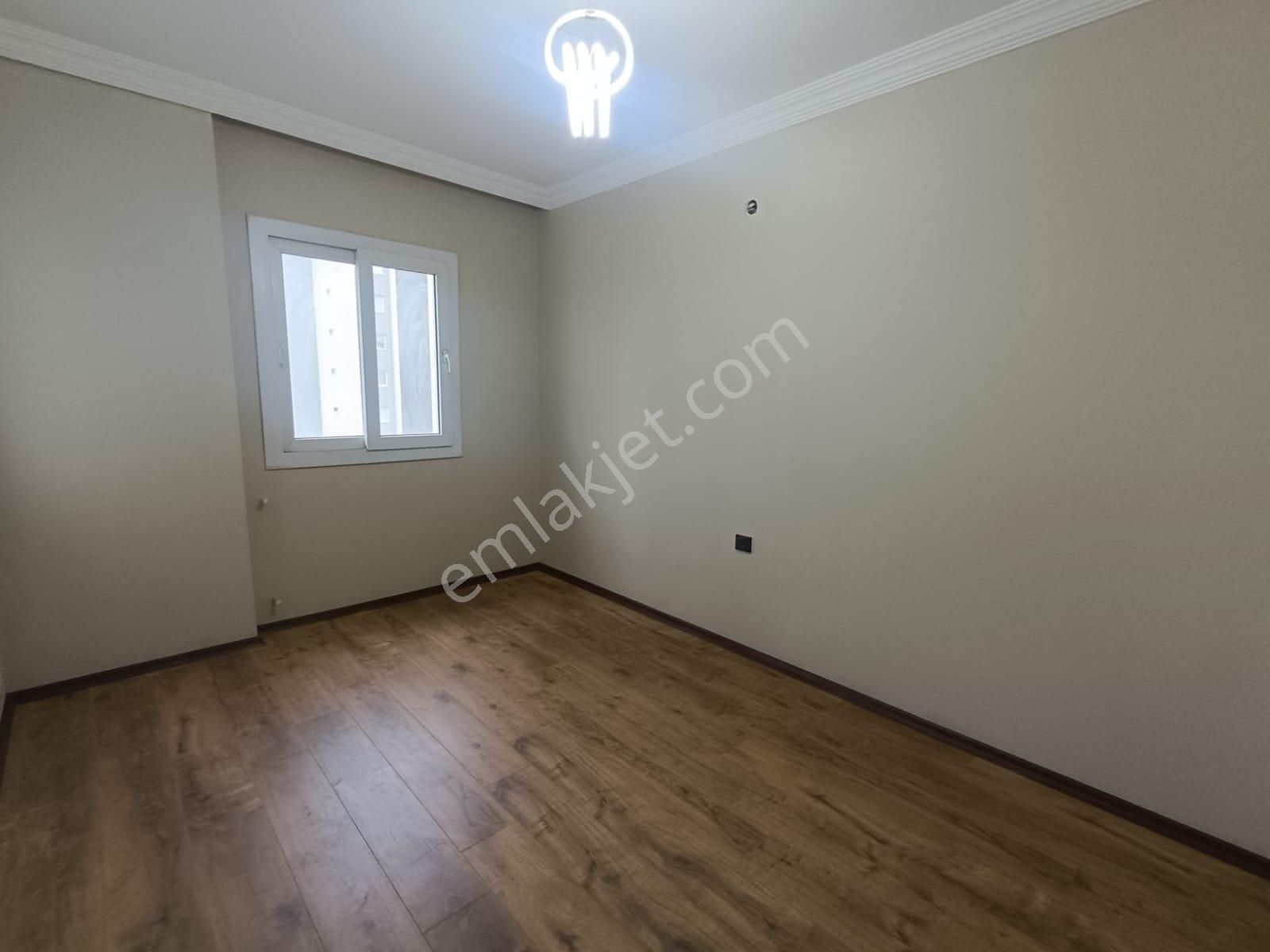 Mithatpaşa Cami Civarı Site İçerisinde 2+1 Açık Mutfak+ankastreli+giyinme Odalı+satılık Daire - Görsel 11