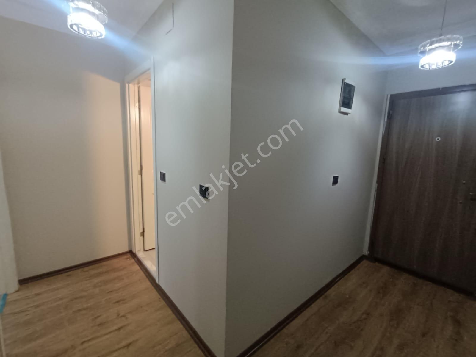 Mithatpaşa Cami Civarı Site İçerisinde 2+1 Açık Mutfak+ankastreli+giyinme Odalı+satılık Daire - Görsel 10