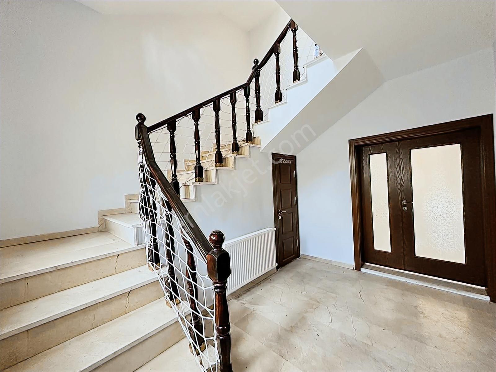 Duru Team - Talas Harman'da 3 Katlı Komple Şehir Manzaralı Villa - Görsel 27