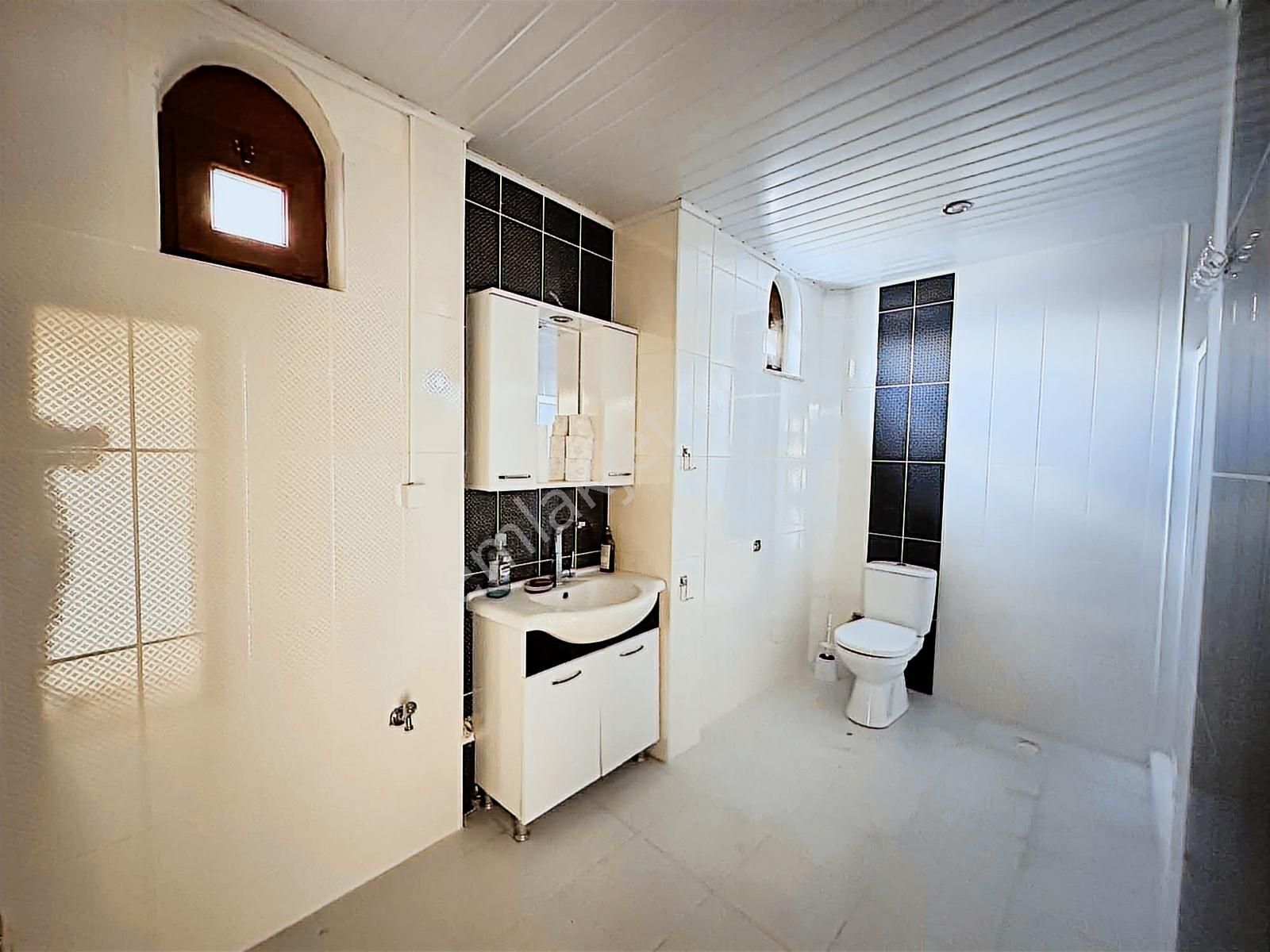 Duru Team - Talas Harman'da 3 Katlı Komple Şehir Manzaralı Villa - Görsel 19