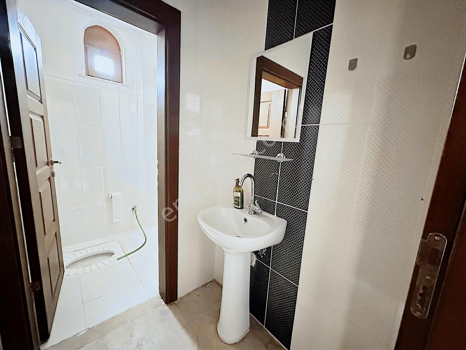 Duru Team - Talas Harman'da 3 Katlı Komple Şehir Manzaralı Villa - Görsel 22