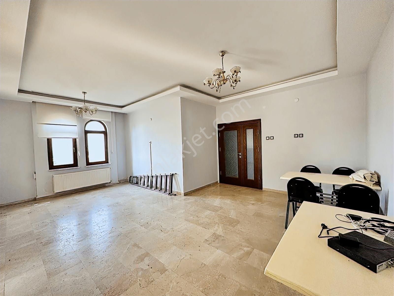 Duru Team - Talas Harman'da 3 Katlı Komple Şehir Manzaralı Villa - Görsel 7