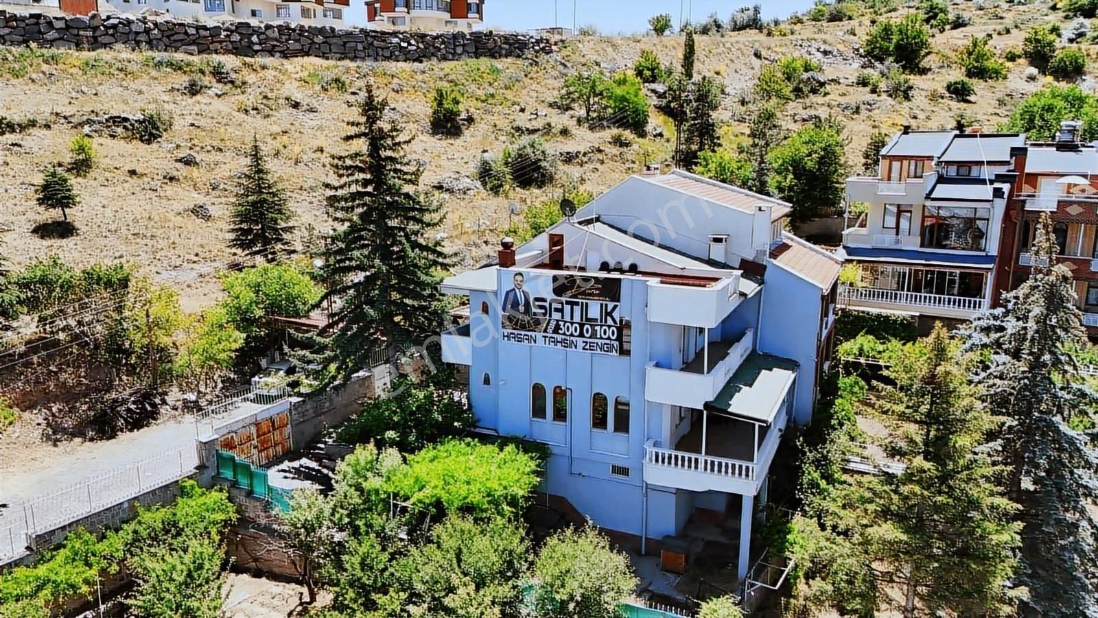 Duru Team - Talas Harman'da 3 Katlı Komple Şehir Manzaralı Villa