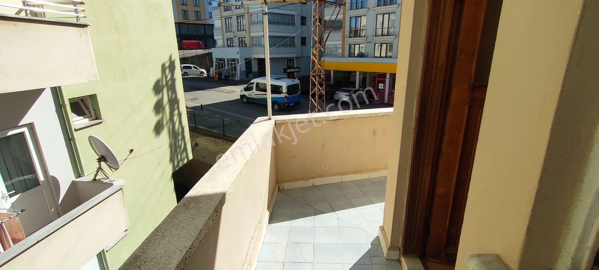 Üniversite Mahallesi Ana Cadde Üzerinde Kiralık 3+1 Daire - Görsel 19