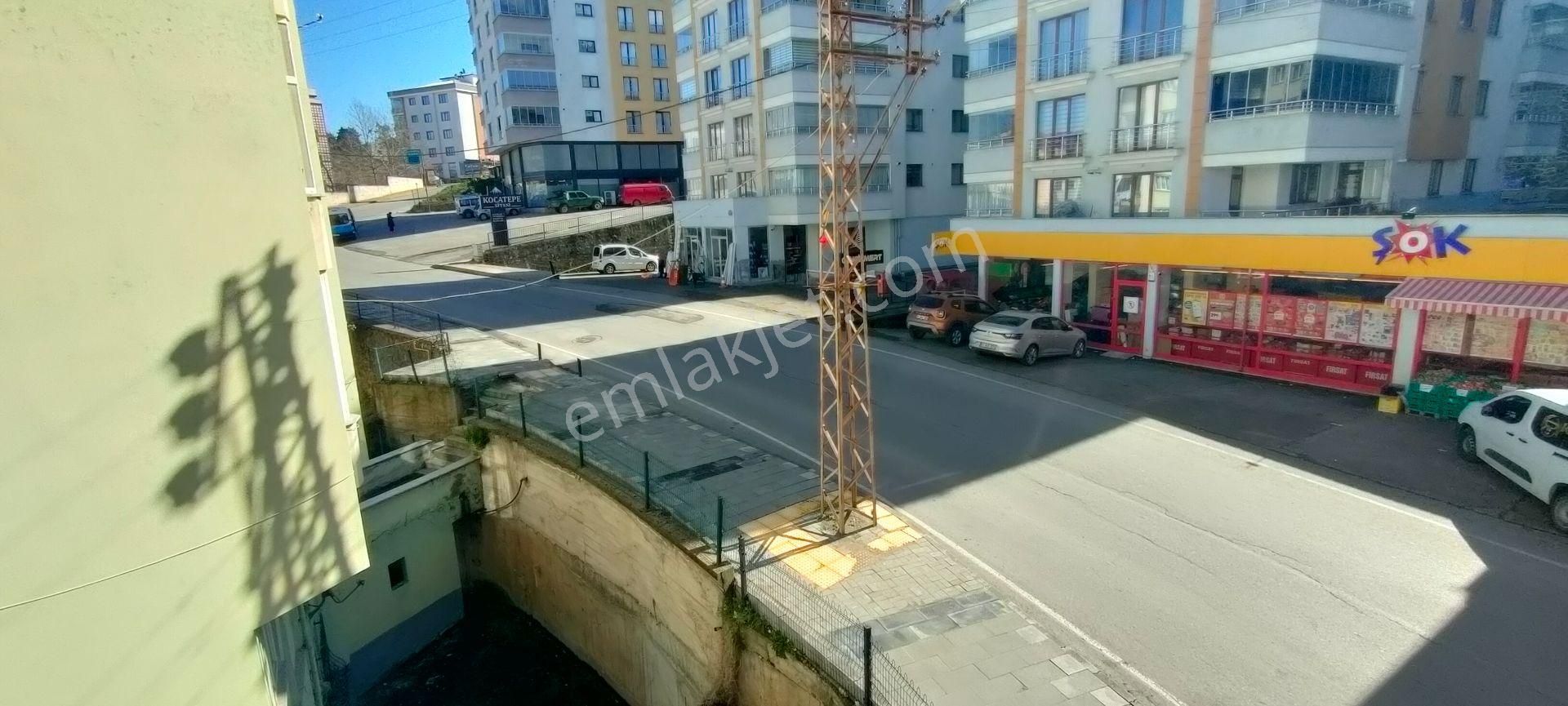 Üniversite Mahallesi Ana Cadde Üzerinde Kiralık 3+1 Daire - Görsel 22