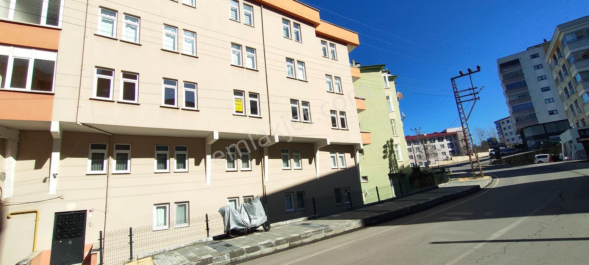 Üniversite Mahallesi Ana Cadde Üzerinde Kiralık 3+1 Daire - Görsel 27