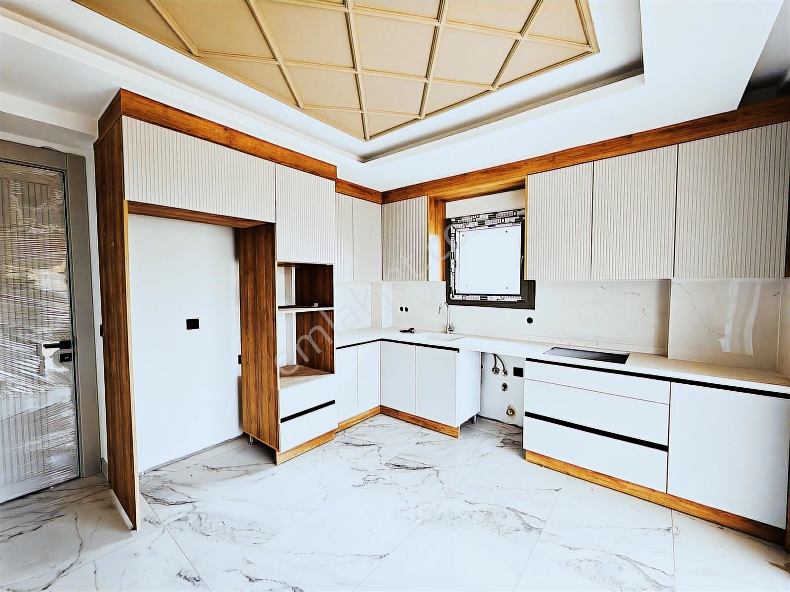 The Duru Team - Erkilet Bulv. Üzerinde Dakaş'ta 4.5+1 Lüx Villa - Görsel 12