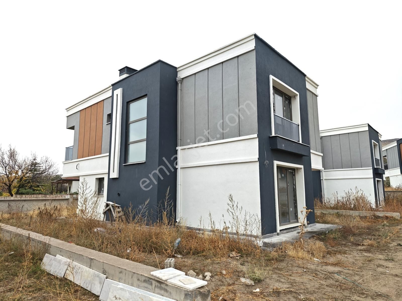 The Duru Team - Erkilet Bulv. Üzerinde Dakaş'ta 4.5+1 Lüx Villa - Görsel 35