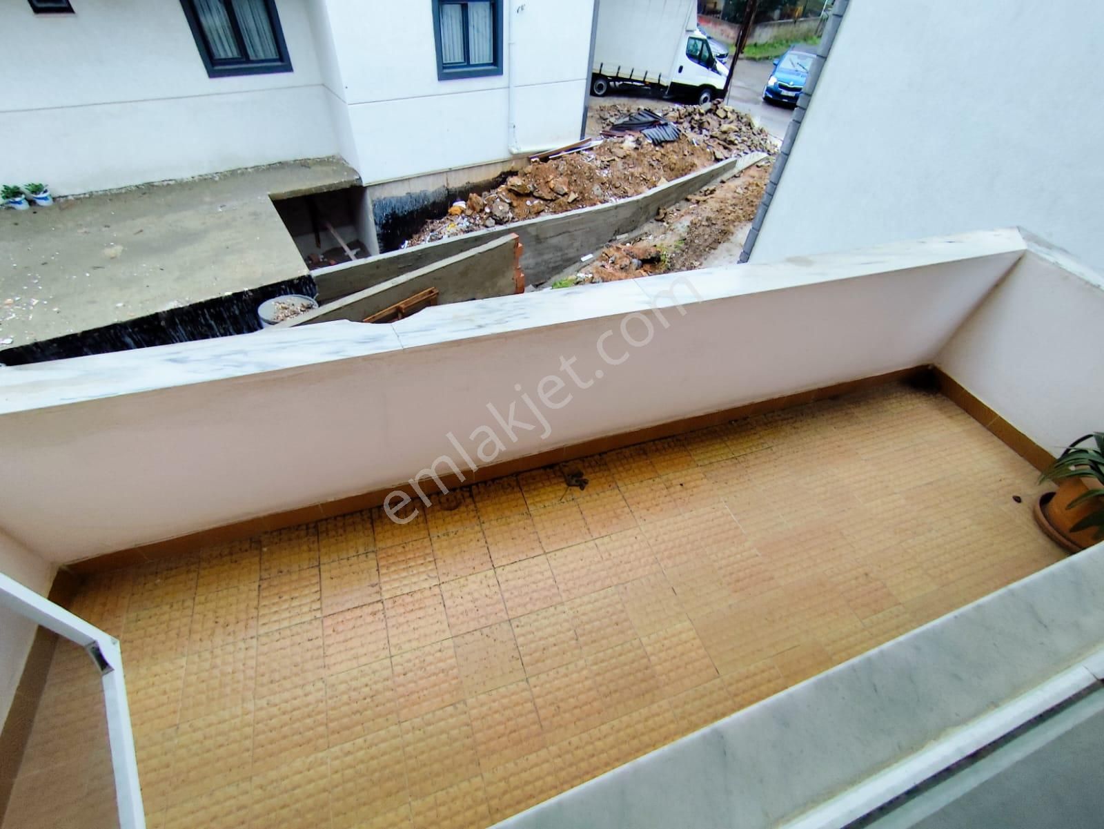 Mertcan Dan Soğanlık Metroya Yürüme 166m2 Fırsat Satılık Bina - Görsel 24