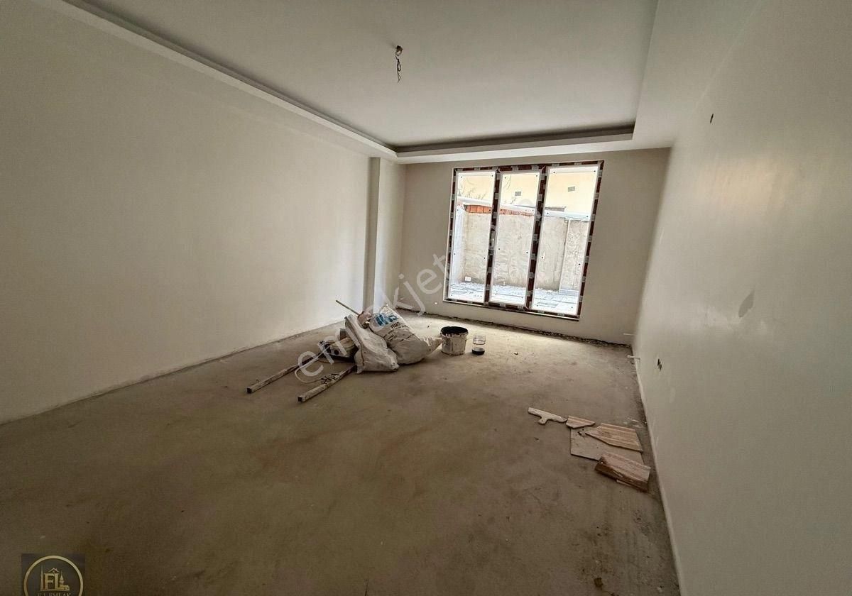 Fl Emlaktan Bulgurlu Metro Yakını 2+1 Sıfır Bahçe Kat - Görsel 5