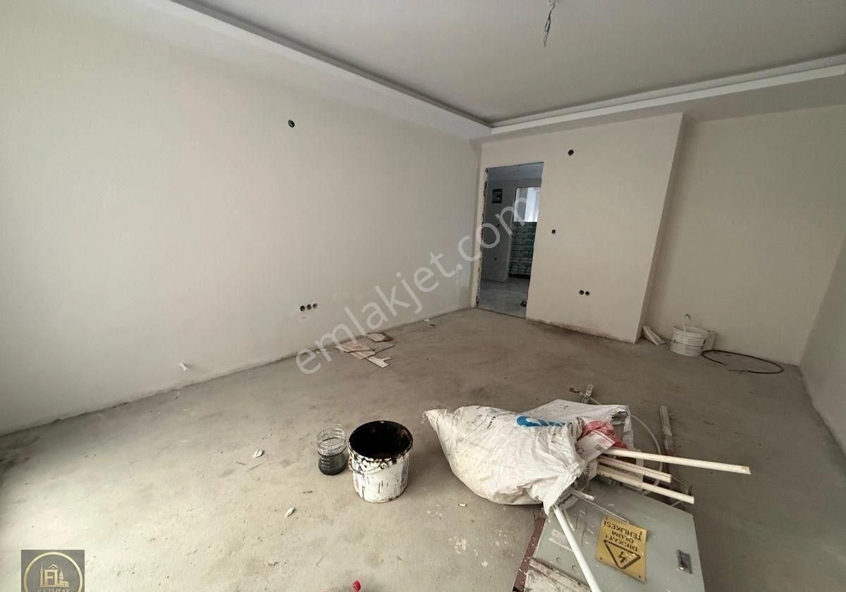 Fl Emlaktan Bulgurlu Metro Yakını 2+1 Sıfır Bahçe Kat - Görsel 13