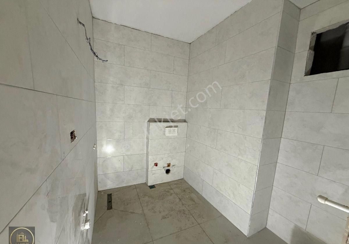 Fl Emlaktan Bulgurlu Metro Yakını 2+1 Sıfır Bahçe Kat - Görsel 10