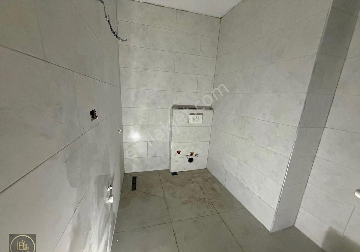 Fl Emlaktan Bulgurlu Metro Yakını 2+1 Sıfır Bahçe Kat - Görsel 24