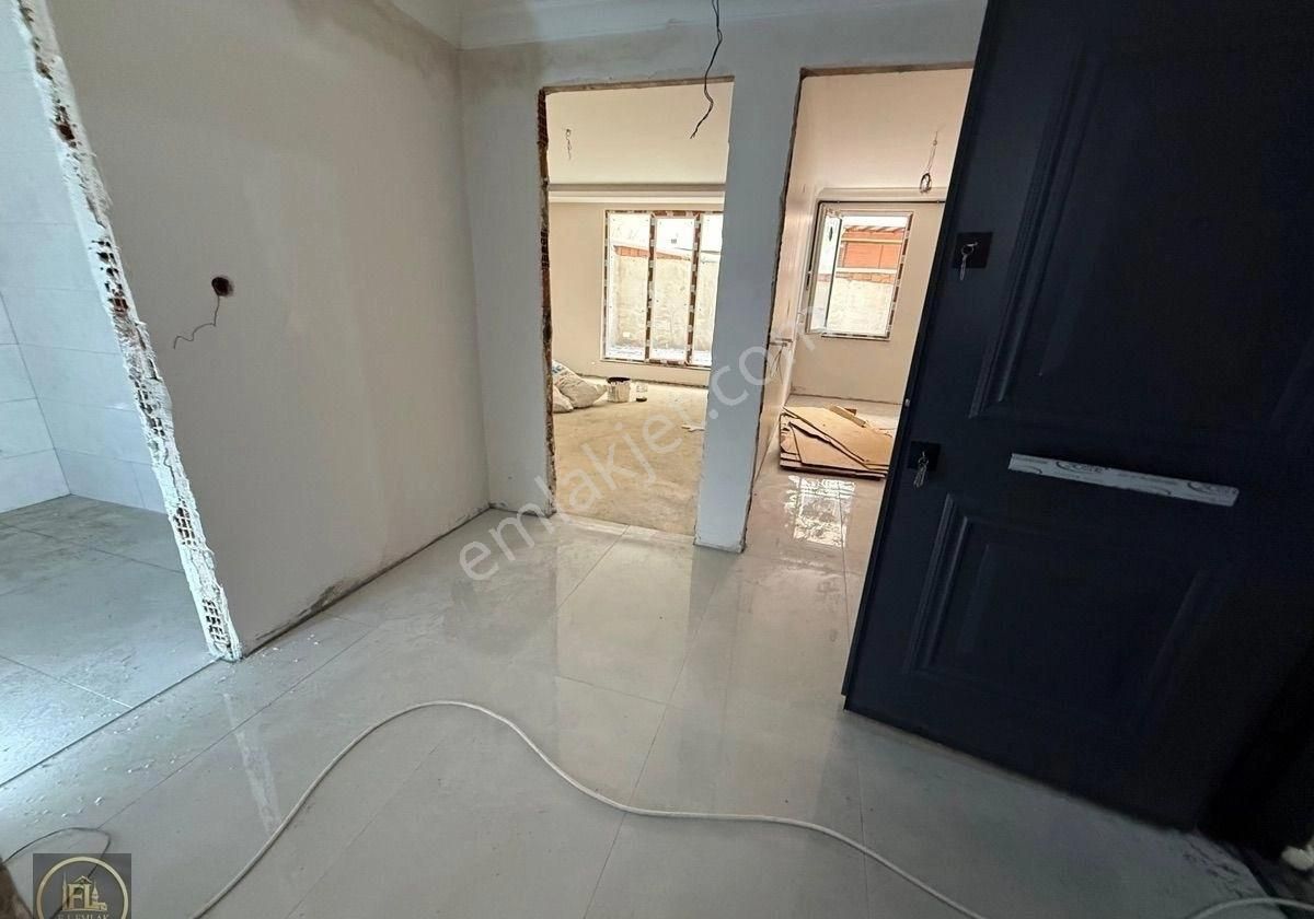 Fl Emlaktan Bulgurlu Metro Yakını 2+1 Sıfır Bahçe Kat - Görsel 12