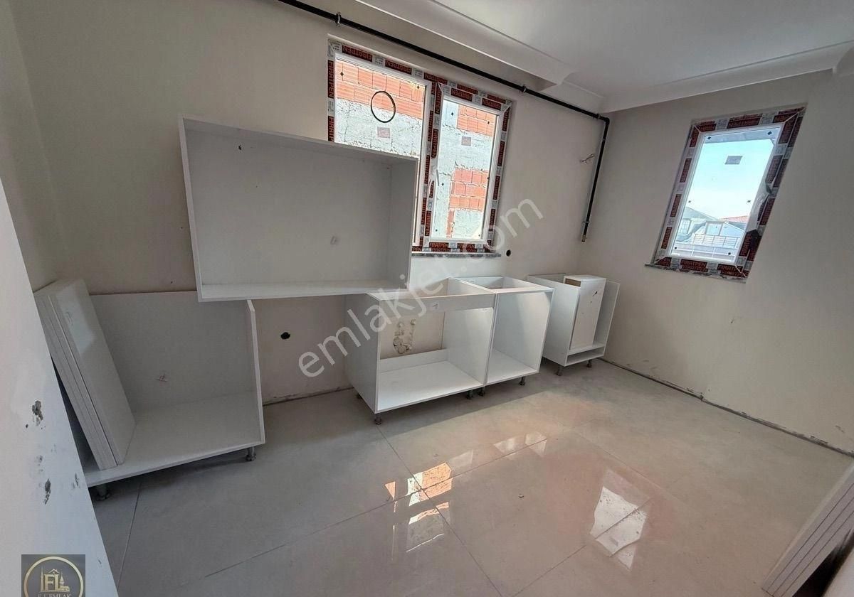 Fl Emlaktan Bulgurlu Metro Yakını 5+2 Sıfır Geniş Dubleks - Görsel 3